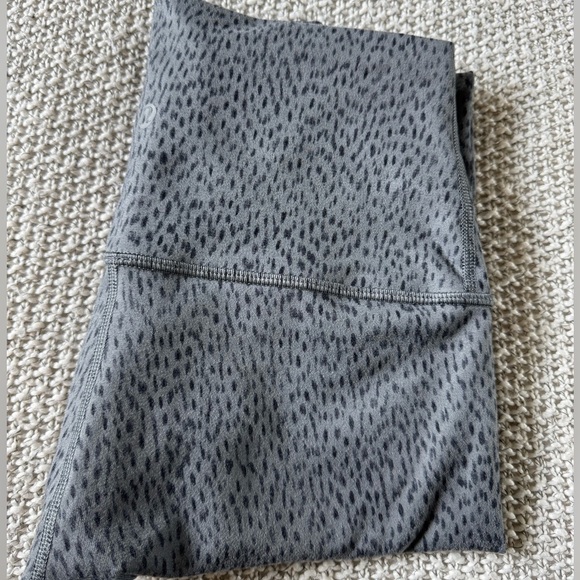lululemon athletica Gray Patterned Leggings - Picture 9 of 9